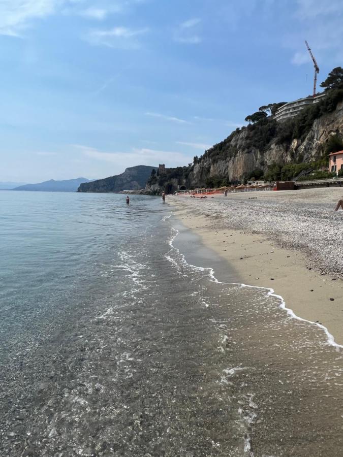 フィナーレ・リーグレAl 37 Vista Mare E Collineアパートメント エクステリア 写真