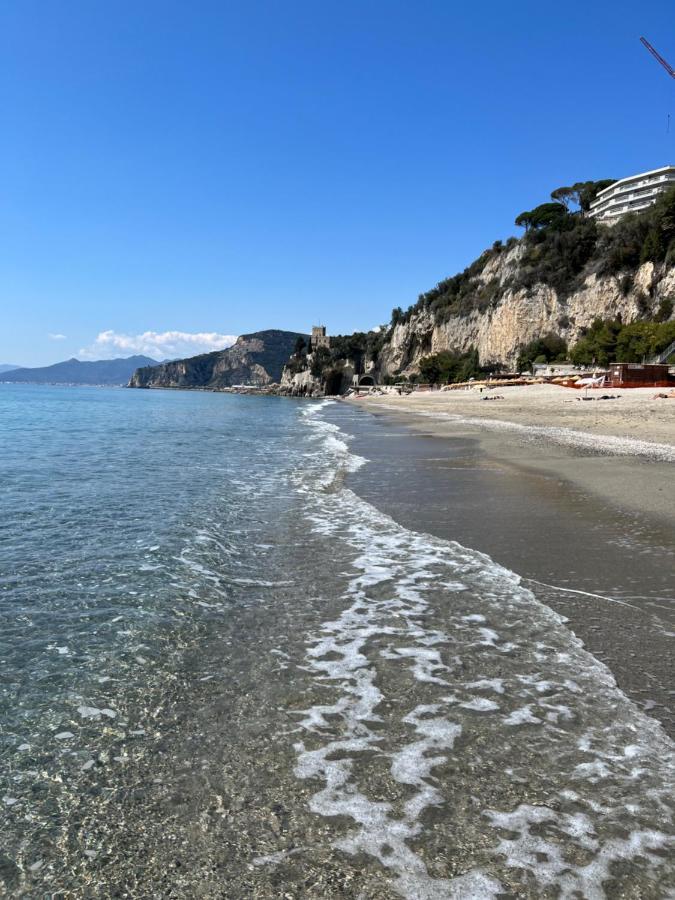 フィナーレ・リーグレAl 37 Vista Mare E Collineアパートメント エクステリア 写真